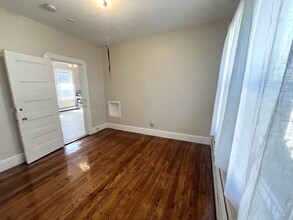 46 Kinnaird St, Unit #3 in Cambridge, MA - Building Photo - Building Photo