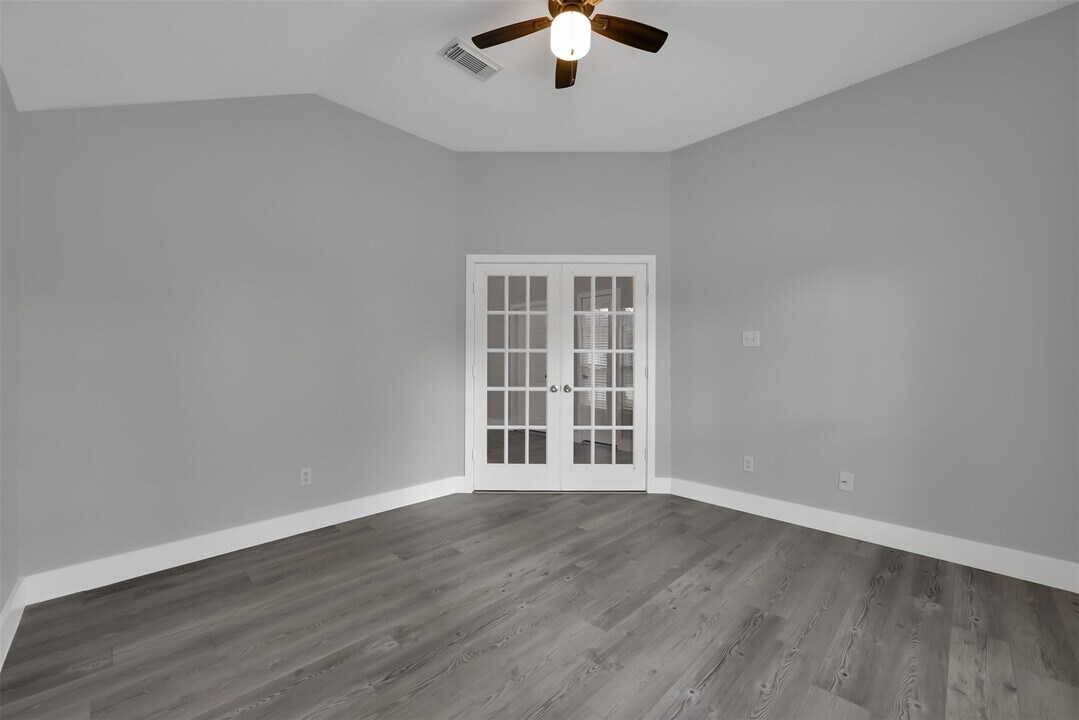 8718 Sorrel Meadows Dr in Tomball, TX - Building Photo