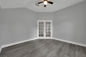 8718 Sorrel Meadows Dr in Tomball, TX - Building Photo - Building Photo