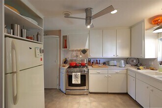 3313 Westridge St in Houston, TX - Building Photo - Building Photo