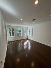 3120 Lucaya St in Miami, FL - Building Photo - Building Photo