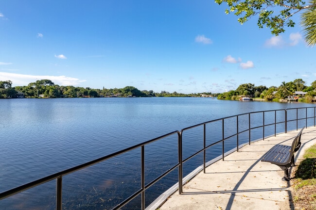 Bridgewater at Lake Osborne