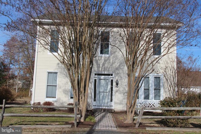 205 RAILROAD in Saint Michaels, MD - Foto de edificio - Building Photo