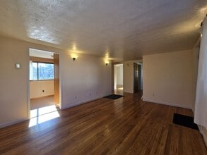 3509 Pueblo Dr in Los Alamos, NM - Building Photo - Building Photo