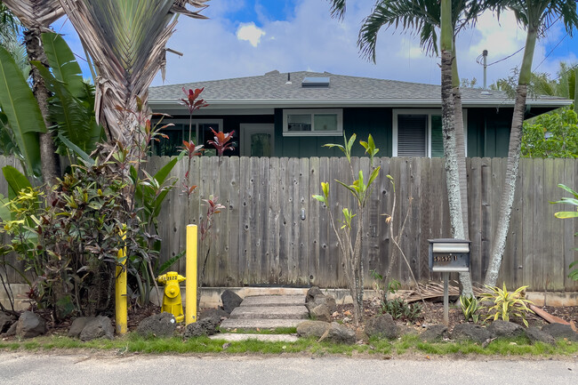 Multi-family in Haleiwa, HI - Building Photo - Building Photo