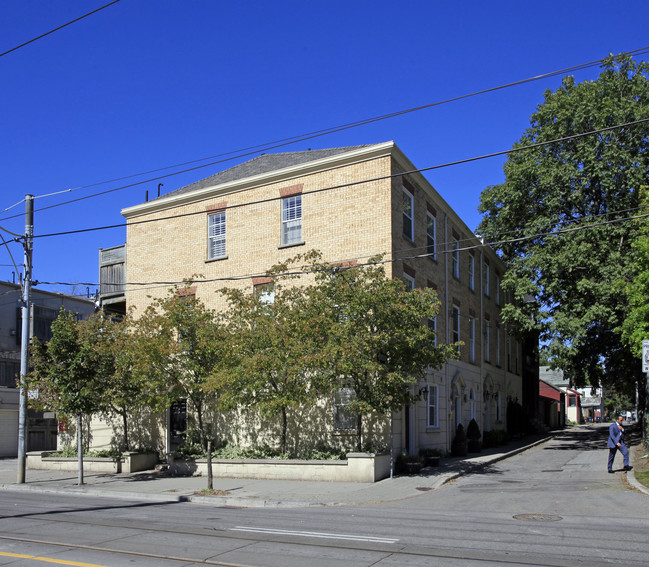 918 King St W in Toronto, ON - Building Photo - Building Photo