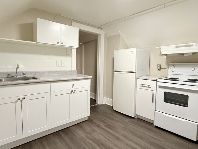 property at 1073 Albert Rd