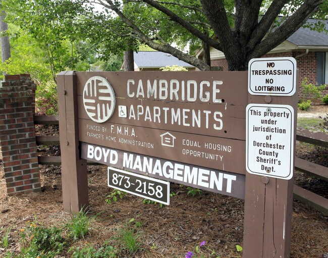 Cambridge Apartments in Summerville, SC - Foto de edificio - Building Photo