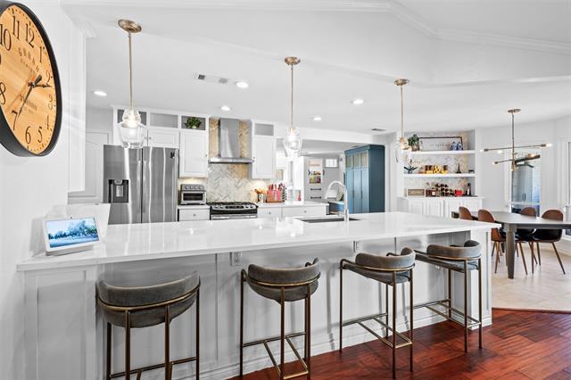 property at 3707 Pallos Verdas Dr