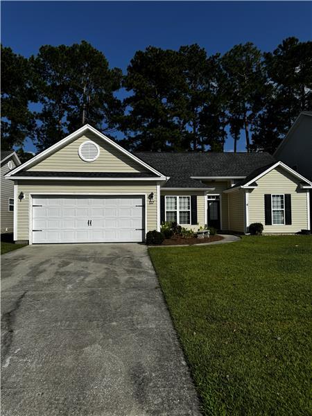 127 Pine View Crossing in Pooler, GA - Building Photo