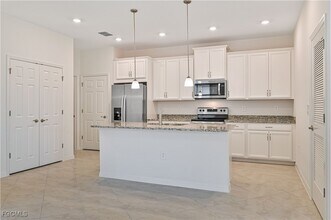 4466 Dutchess Park Rd in Ft. Myers, FL - Building Photo - Building Photo