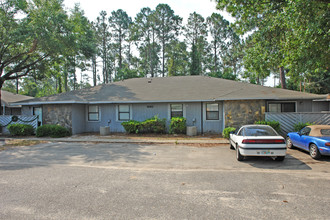 440 Crow Rd in Pensacola, FL - Building Photo - Building Photo