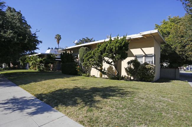 407 Riverdale Dr in Glendale, CA - Building Photo - Building Photo