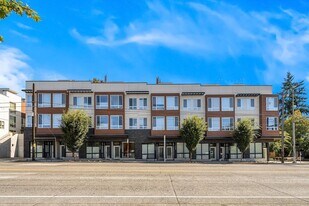 7500 15th Ave NW in Seattle, WA - Building Photo