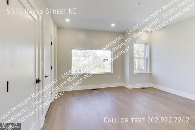 5333 Hayes St NE in Washington, DC - Building Photo - Building Photo