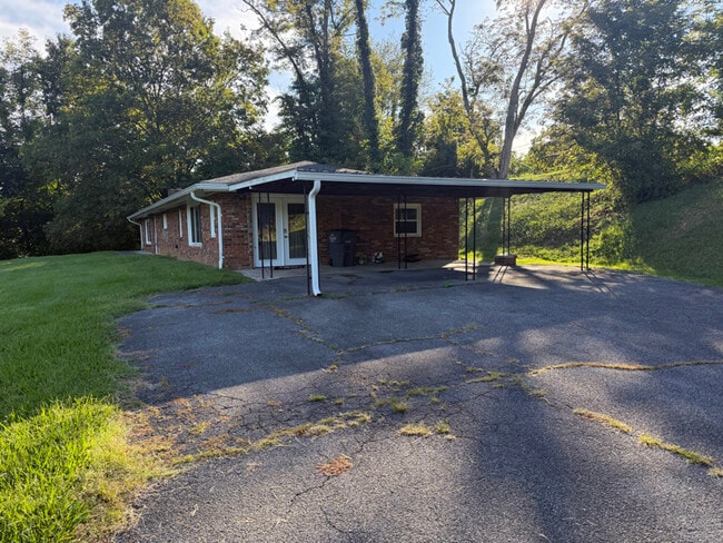 229 Galloway Rd in Kingsport, TN - Building Photo - Building Photo