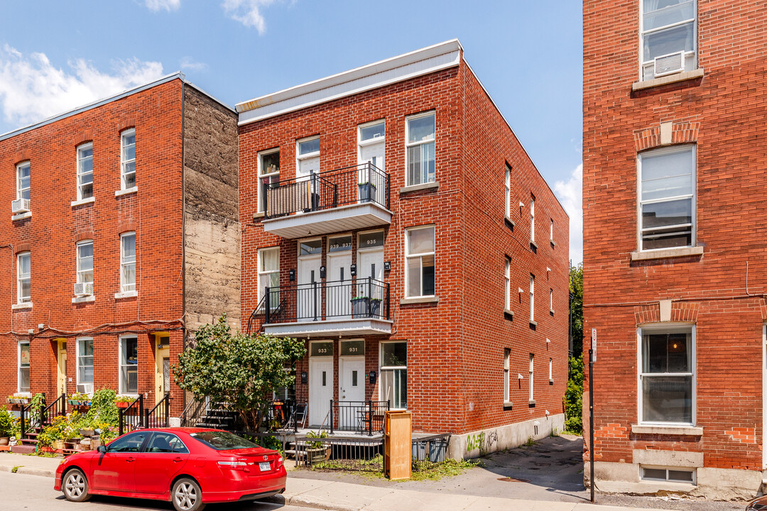 941 Sainte-Marguerite Rue in Montréal, QC - Building Photo