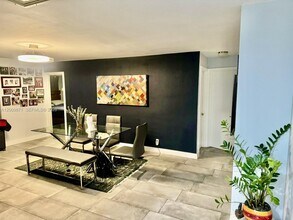220 SW 3rd Ave in Hallandale Beach, FL - Building Photo - Building Photo