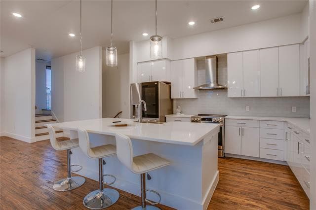 property at 1804 Ripley St