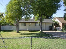 5650 N 10th St in Phoenix, AZ - Building Photo