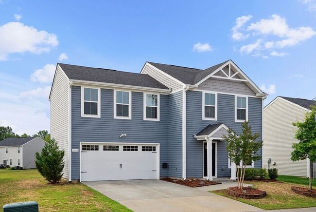 1004 Summer Mist Ln in Durham, NC - Building Photo - Building Photo
