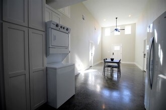 707 Maple St-Unit -1 in Commerce, TX - Building Photo - Building Photo