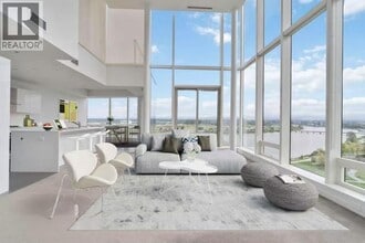 5111 Hollybridge Way in Richmond, BC - Building Photo - Building Photo