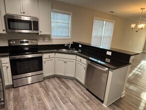 936 W Liberty St in York, SC - Building Photo - Building Photo