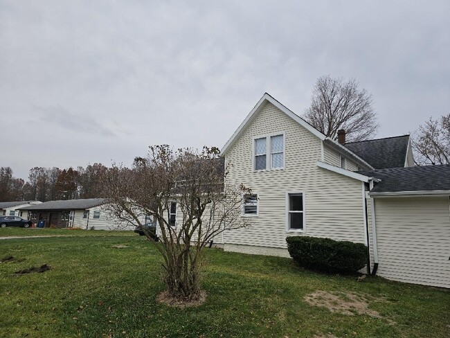 3705 S Cleveland Ave in St. Joseph, MI - Building Photo - Building Photo