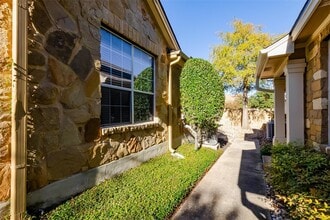 16100 S Great Oaks Dr in Round Rock, TX - Building Photo - Building Photo