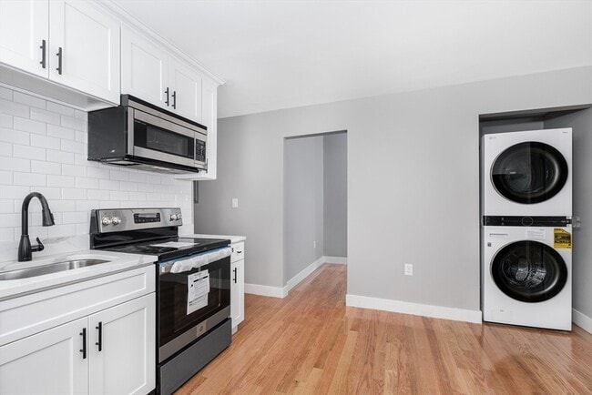 290 Summit Ave, Unit 1