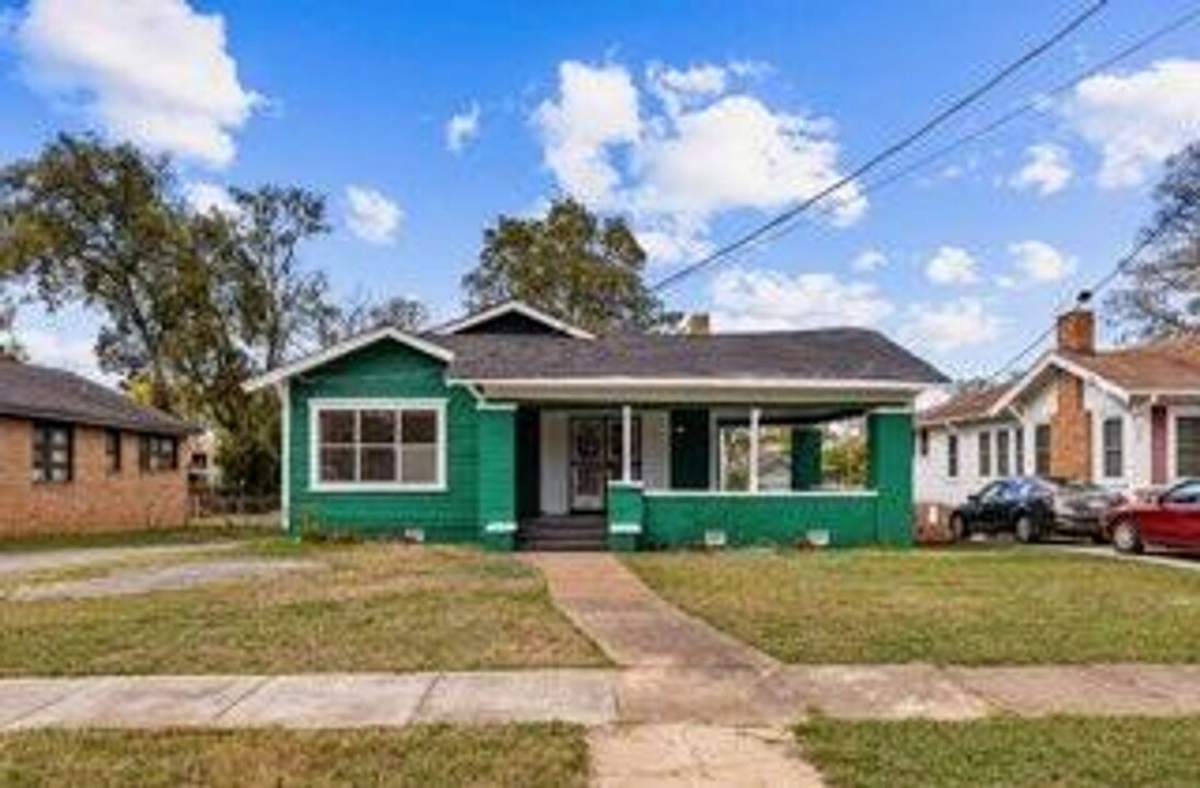 408 St Charles Ave SW in Birmingham, AL - Building Photo