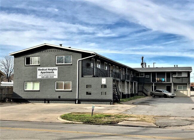 Medical Heights Apartments in Wichita Falls, TX - Foto de edificio - Building Photo