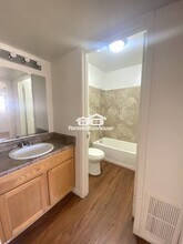 325 S Pioneer in Mesa, AZ - Building Photo - Building Photo