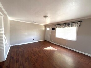 13237 E Ave W in Pearblossom, CA - Building Photo - Building Photo