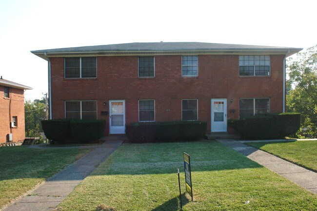 1618 Alexandria Dr in Lexington, KY - Foto de edificio - Building Photo