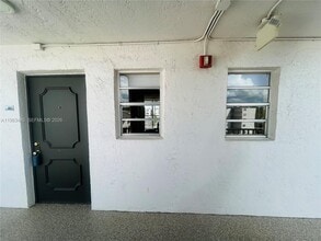 14170 SW 84th St in Miami, FL - Building Photo - Building Photo