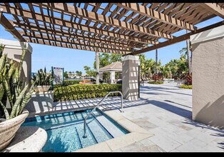 3594 S Ocean Blvd, Unit 406 in Highland Beach, FL - Foto de edificio - Building Photo