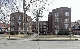 2518 N Lake Dr. Apartments