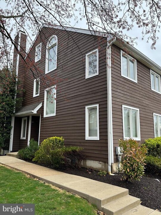 281 Fox Run in Exton, PA - Building Photo