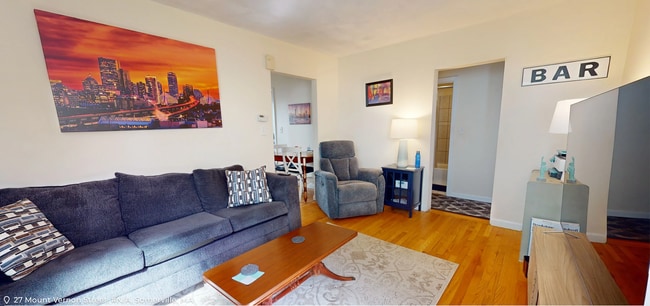 27 Mount Vernon St, Unit 1 in Somerville, MA - Building Photo - Building Photo