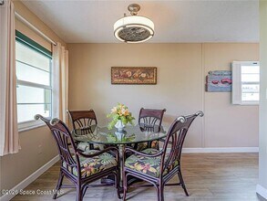 11 Vista Palm Ln in Vero Beach, FL - Building Photo - Building Photo