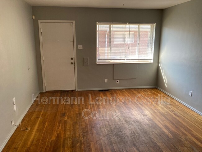 1213 Chambers Rd-Unit -Apt F in Ferguson, MO - Building Photo - Building Photo