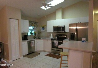 6 Sea Brook Pl in Palm Coast, FL - Building Photo - Building Photo
