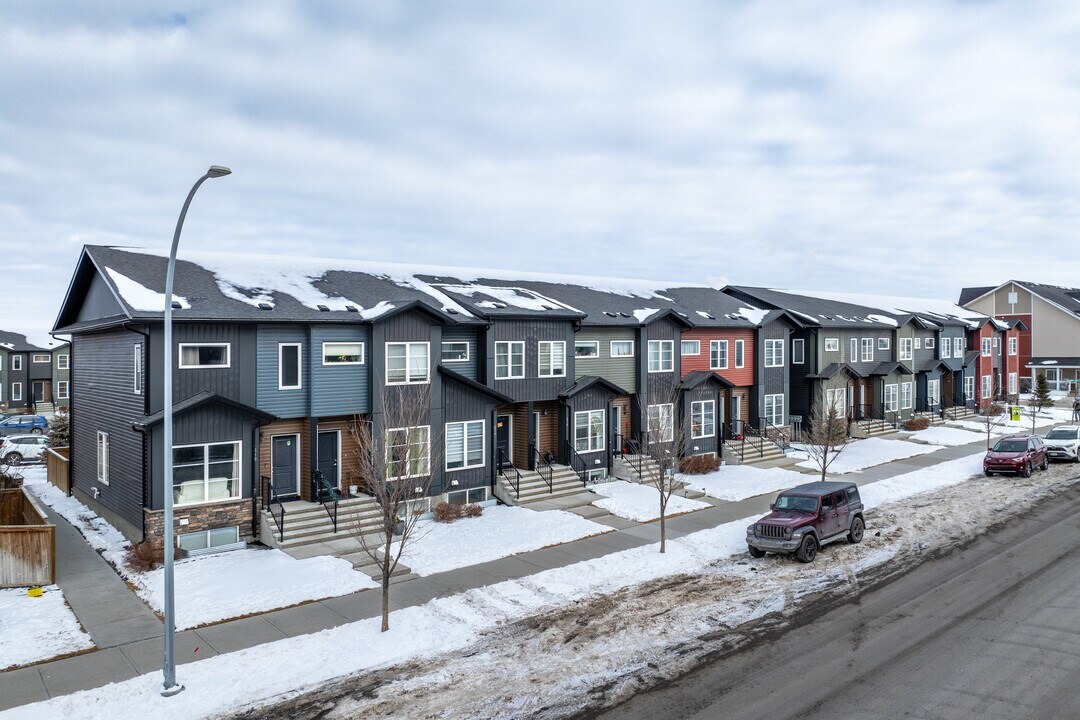 138 Red Embers Gate NE in Calgary, AB - Building Photo