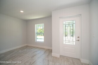 1241 Platt Ave SW in Palm Bay, FL - Building Photo - Building Photo