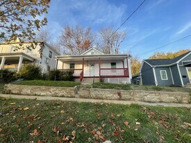 852 Brook St in Lynchburg, VA - Building Photo