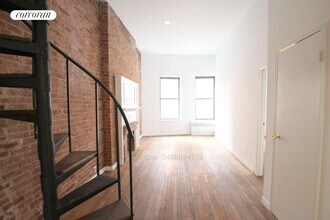 868 W End Ave in New York, NY - Building Photo - Building Photo