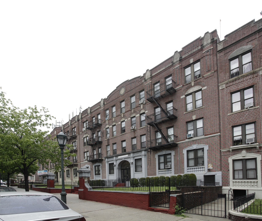 Rose Court in Brooklyn, NY - Building Photo