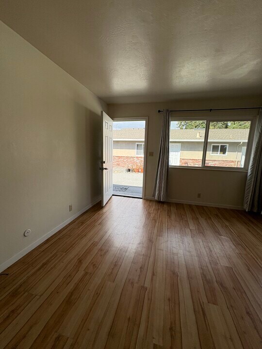 714 Pine St, Unit #3 in Santa Cruz, CA - Building Photo